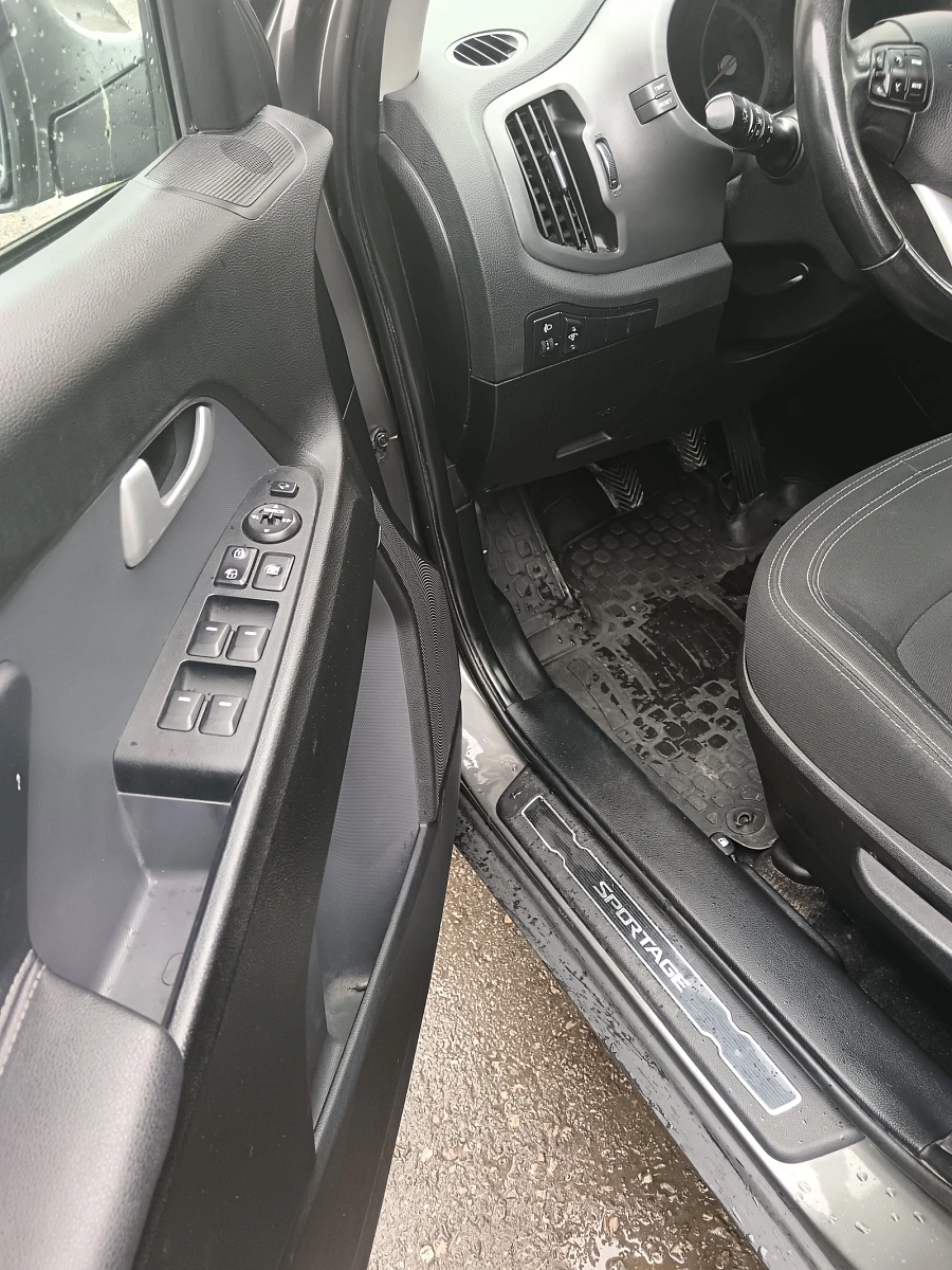 Kia Sportage, 2012г., передний привод, автомат