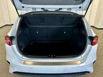 Kia Ceed, 2020г, передний привод, автомат