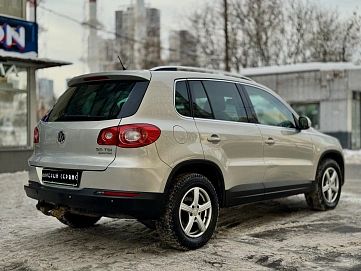 Volkswagen Tiguan, 2010г, полный привод, автомат