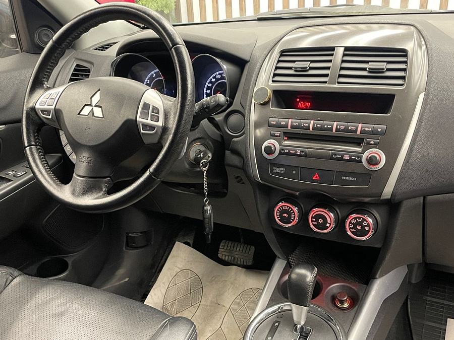 Mitsubishi ASX, 2012г., передний привод, вариатор