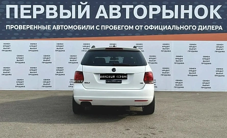 Volkswagen Golf, 2011г, передний привод, автомат