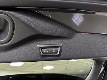 BMW X5, 2023г, полный привод, автомат