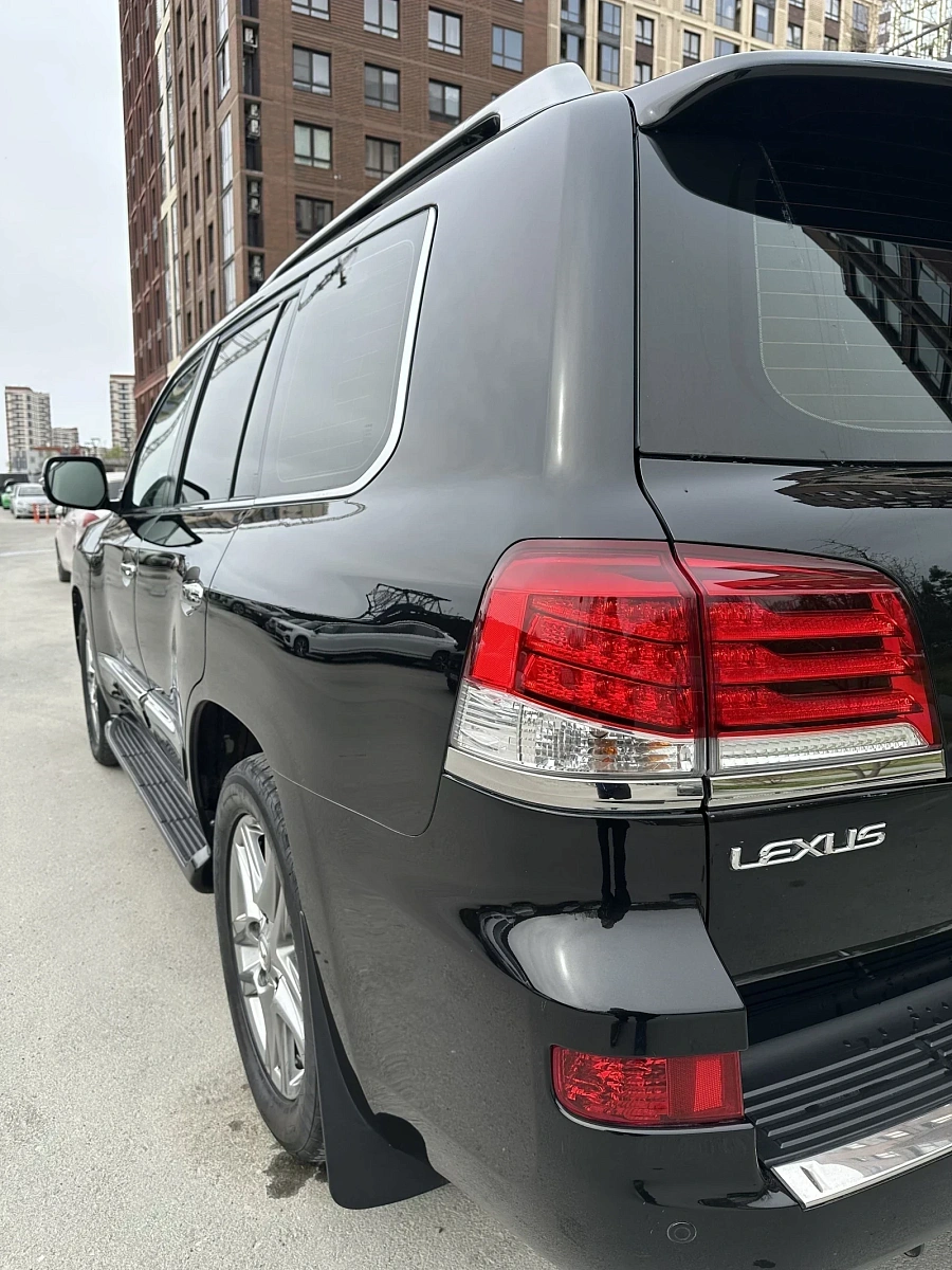 Lexus LX, 2012г., полный привод, автомат