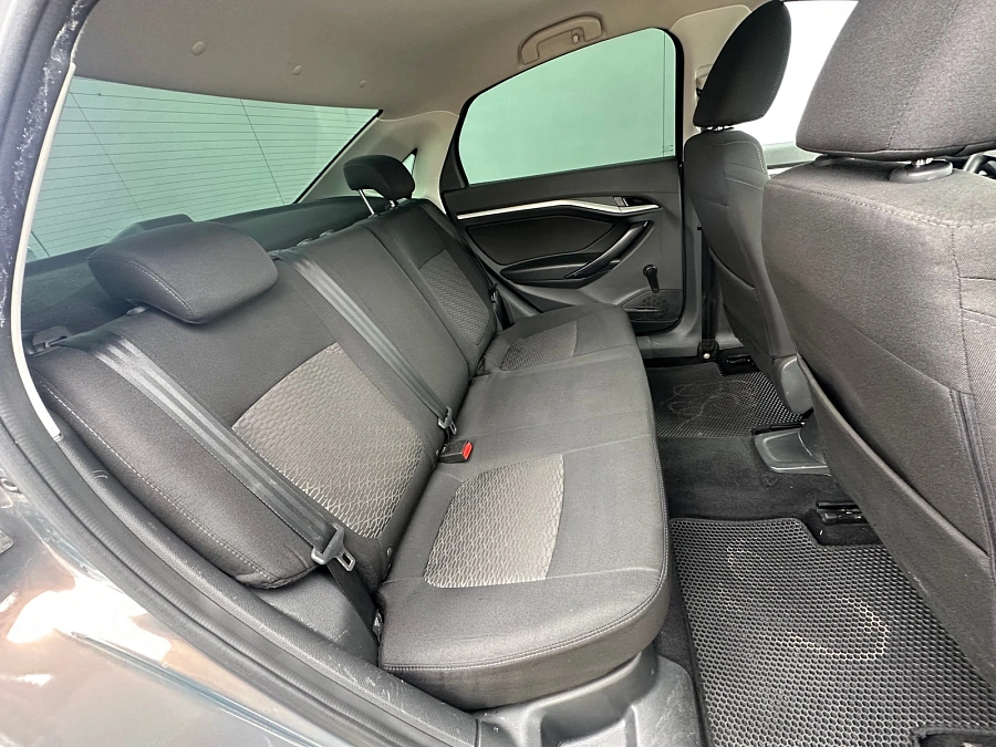 Lada (ВАЗ) Vesta, 2017г., передний привод, механика