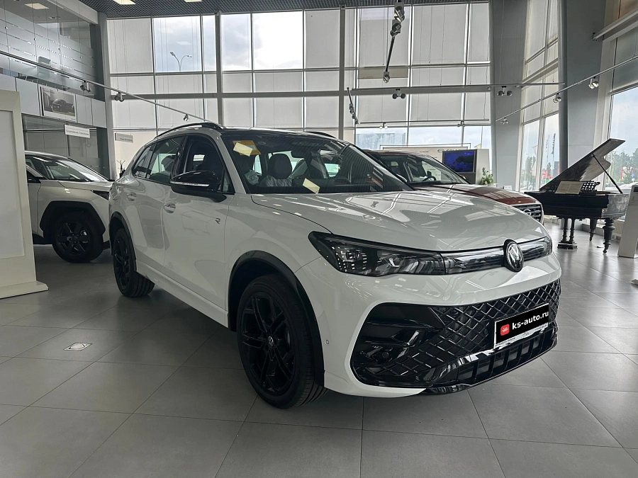 Volkswagen Tiguan, 2026г., полный привод, робот