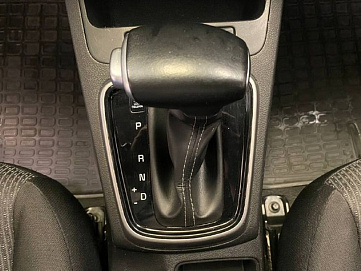 Kia , 2021г., передний привод, автомат