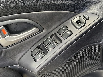 Hyundai ix35, 2010г, полный привод, автомат