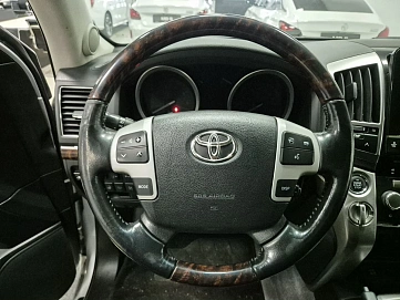 Toyota Land Cruiser, 2012г, полный привод, автомат
