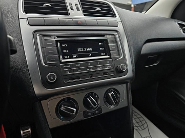Volkswagen Polo, 2016г, передний привод, автомат