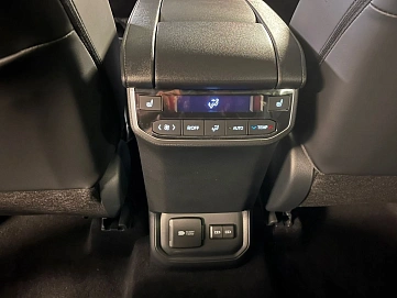 Toyota Highlander, 2025г, полный привод, автомат