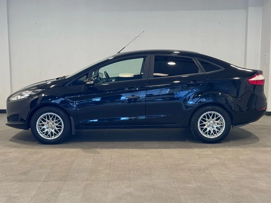 Ford Fiesta, 2015г., передний привод, автомат