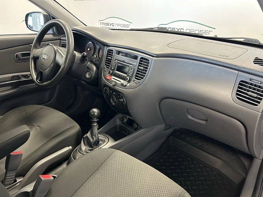 Kia Rio, 2010г., передний привод, механика