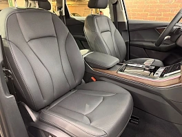 Audi Q7, 2024г, полный привод, автомат