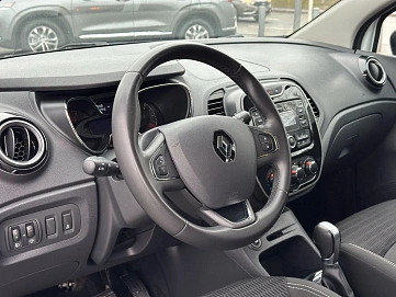 Renault Kaptur, 2018г, передний привод, вариатор