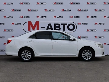 Toyota Camry, 2013г, передний привод, автомат