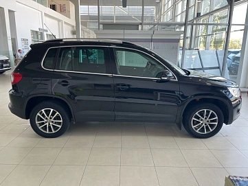 Volkswagen Tiguan, 2009г, полный привод, робот