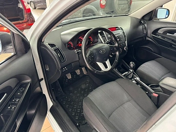 Kia Ceed, 2010г, передний привод, механика