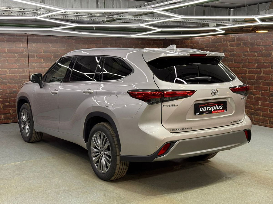 Toyota Highlander, 2025г., полный привод, автомат