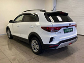 Kia , 2021г., передний привод, автомат