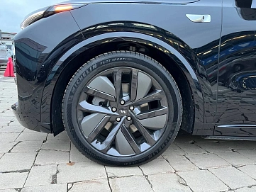 Lixiang L9, 2024г, полный привод, автомат