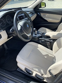 BMW 3 серии, 2018г, задний привод, автомат