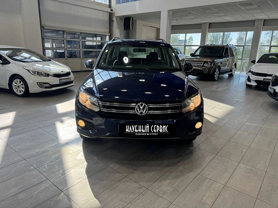 Volkswagen Tiguan, 2012г., полный привод, автомат