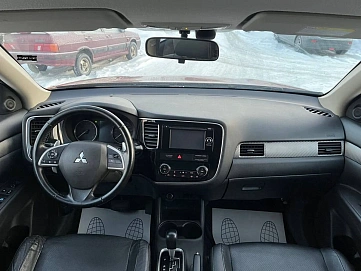 Mitsubishi Outlander, 2012г, полный привод, вариатор