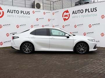 Toyota Camry, 2021г, передний привод, автомат