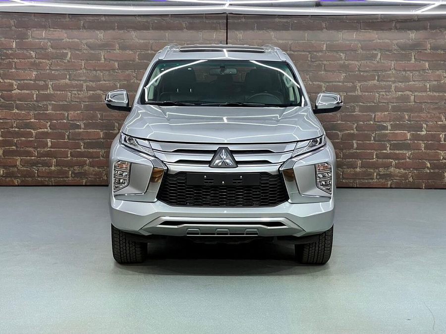 Mitsubishi Montero Sport, 2023г., полный привод, автомат