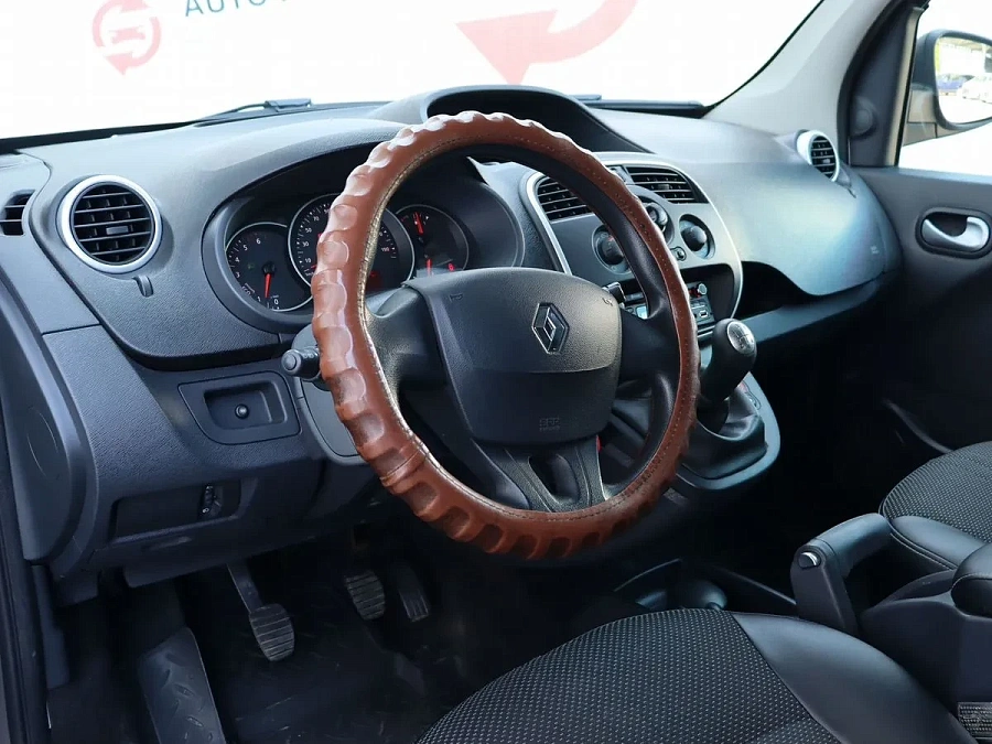 Renault Kangoo, 2014г., передний привод, механика