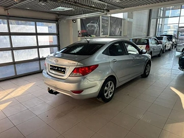 Hyundai Solaris, 2012г, передний привод, механика