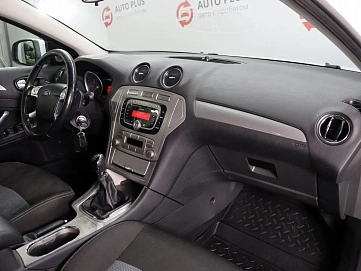 Ford Mondeo, 2009г, передний привод, механика