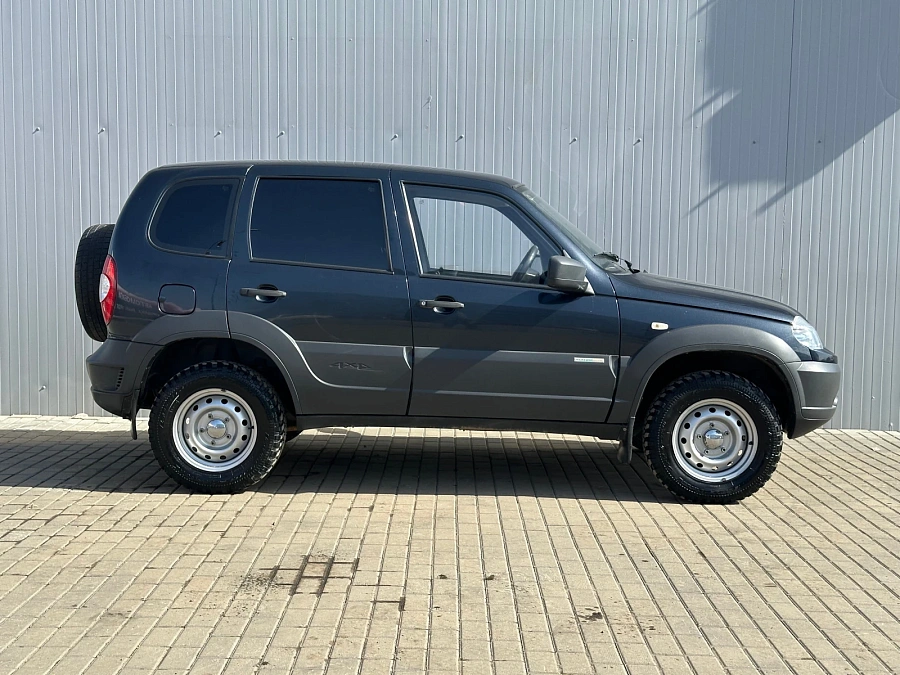 Chevrolet Niva, 2015г., полный привод, механика