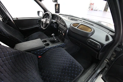 Chevrolet Niva, 2011г, полный привод, механика