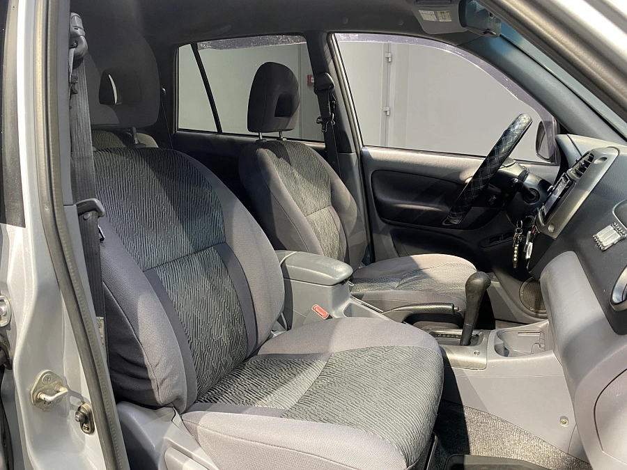 Toyota RAV4, 2003г., полный привод, автомат