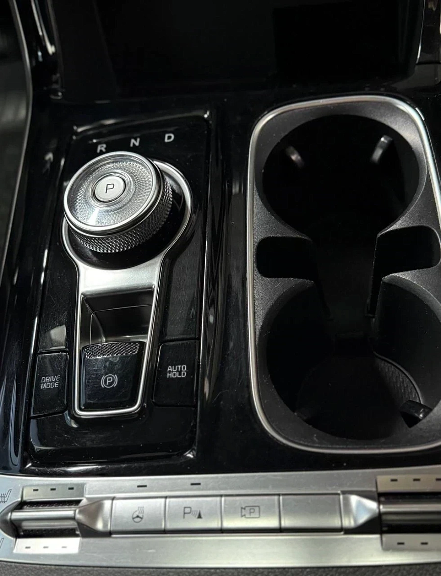 Kia Carnival, 2022г., передний привод, автомат