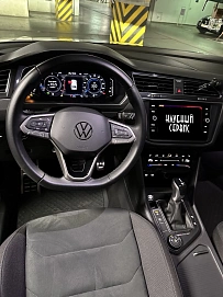 Volkswagen Tiguan, 2021г, полный привод, робот