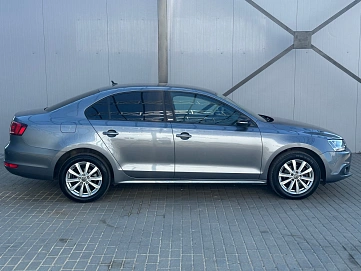 Volkswagen Jetta, 2014г., передний привод, робот
