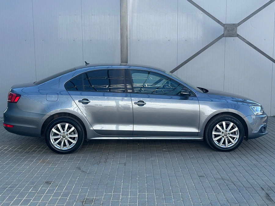 Volkswagen Jetta, 2014г., передний привод, робот