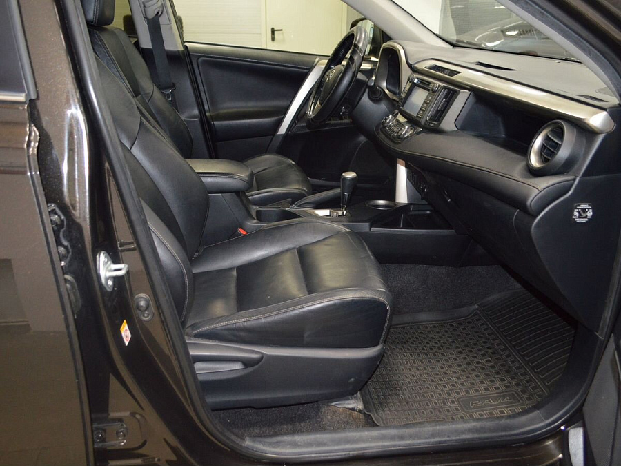 Toyota RAV4, 2014г., полный привод, вариатор
