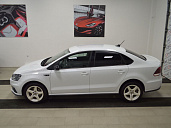 Volkswagen Polo, 2017г., передний привод, робот