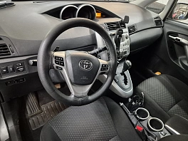 Toyota Verso, 2010г, передний привод, вариатор