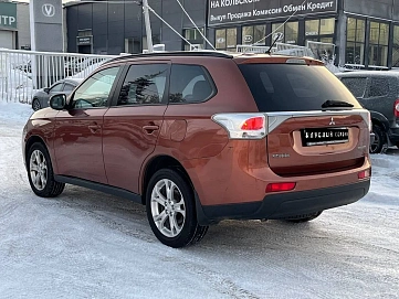 Mitsubishi Outlander, 2012г, полный привод, вариатор
