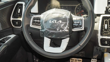 Kia Sorento, 2022г, передний привод, автомат
