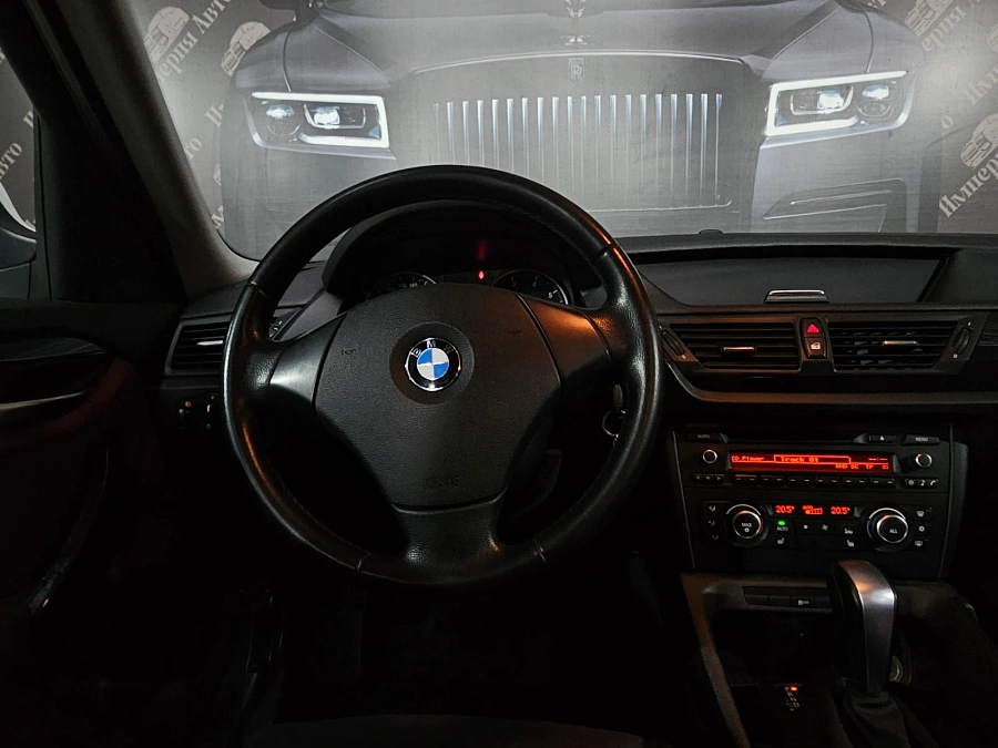 BMW X1, 2012г., задний привод, автомат