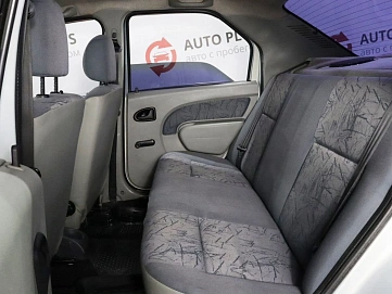 Renault Logan, 2006г, передний привод, механика