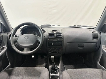 Hyundai Accent, 2004г, передний привод, механика