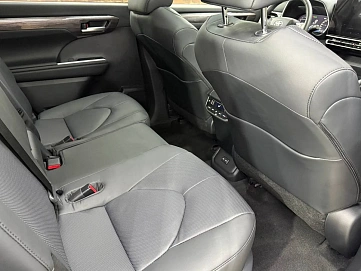 Toyota Highlander, 2025г, полный привод, автомат