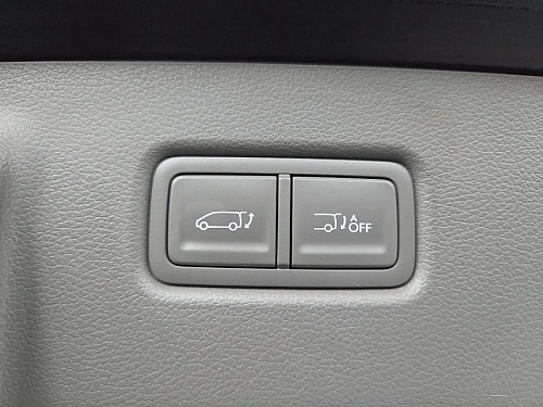 Hyundai Staria, 2024г, полный привод, автомат