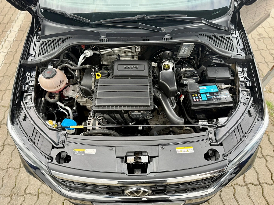 Volkswagen Polo, 2021г., передний привод, автомат